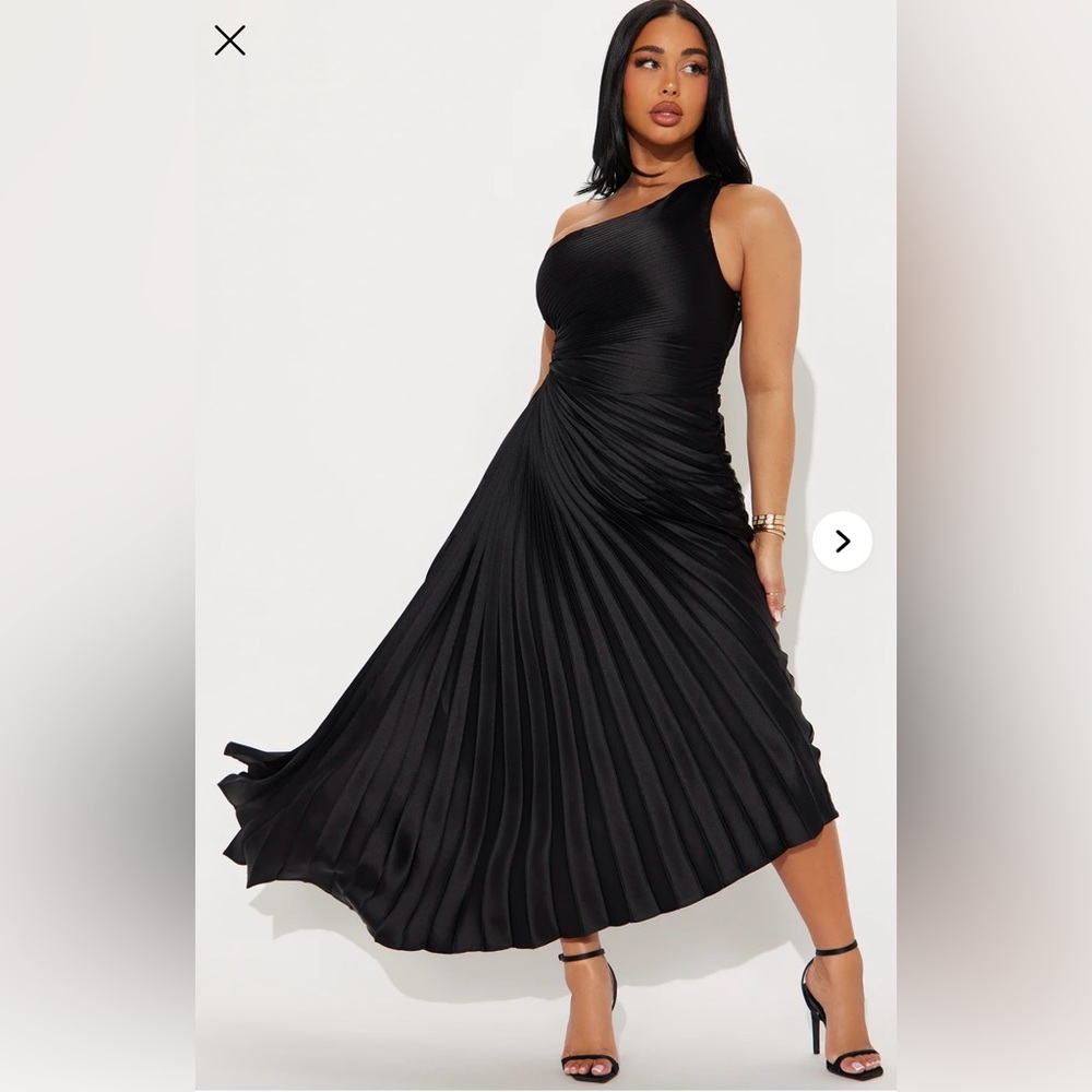 Black pleated one shoulder dress size XL NWOT